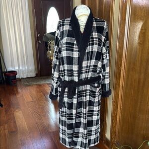 Black and White Plaid Robe
